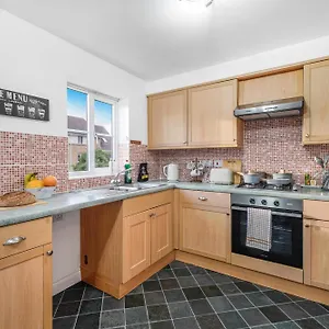 https://villa-3bath26-mins-from-london-private-parking-garden.brighton-hotels-england.com