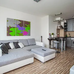 https://mentha-apartments-dioszeghy.inbudapesthotels.com